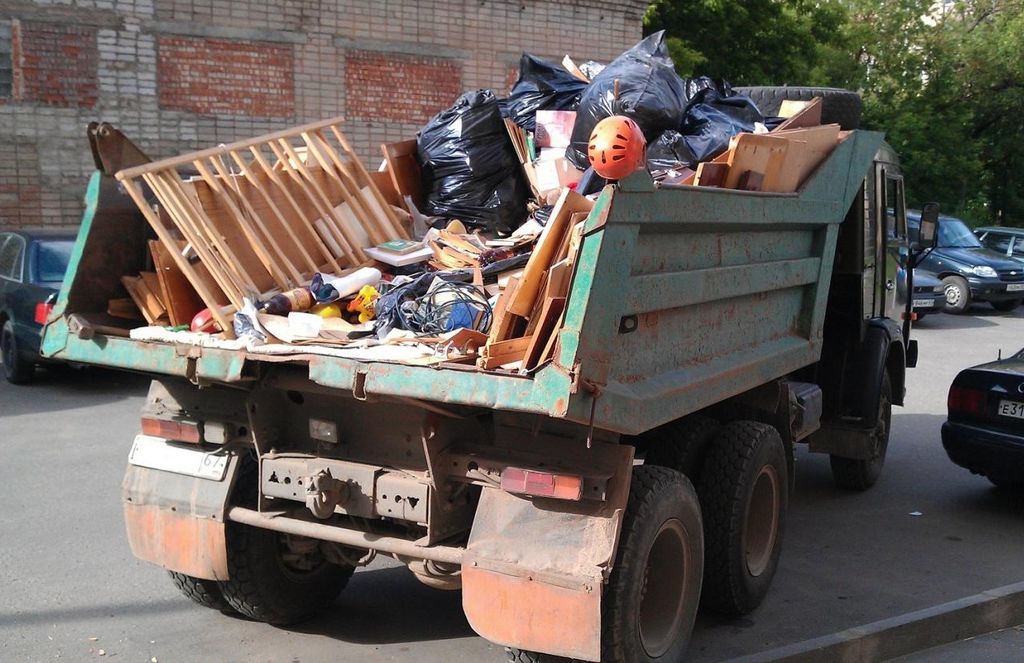 Вывоз мусора из магазина в Туле от ПроМусор-Тул: услуги, цена от 1780 руб., утилизация отходов