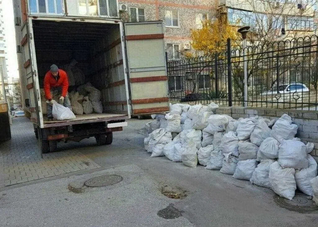 Вывоз мусора после переезда в Туле в октябре