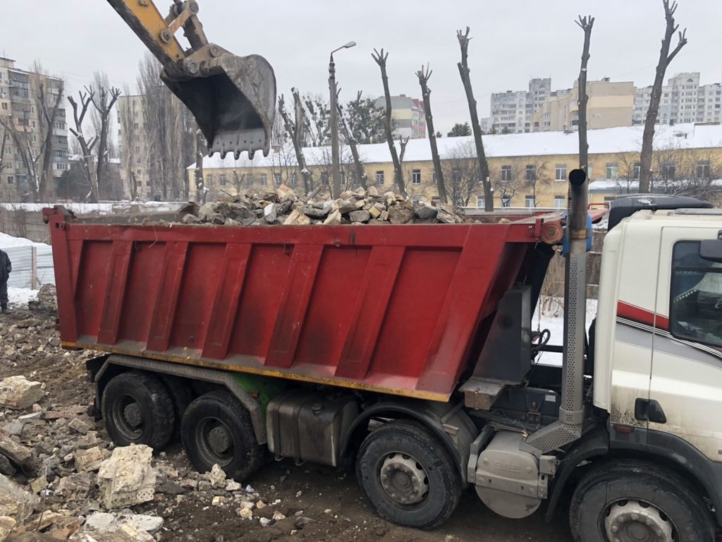 Вывоз мусора Камазом в Туле в октябре