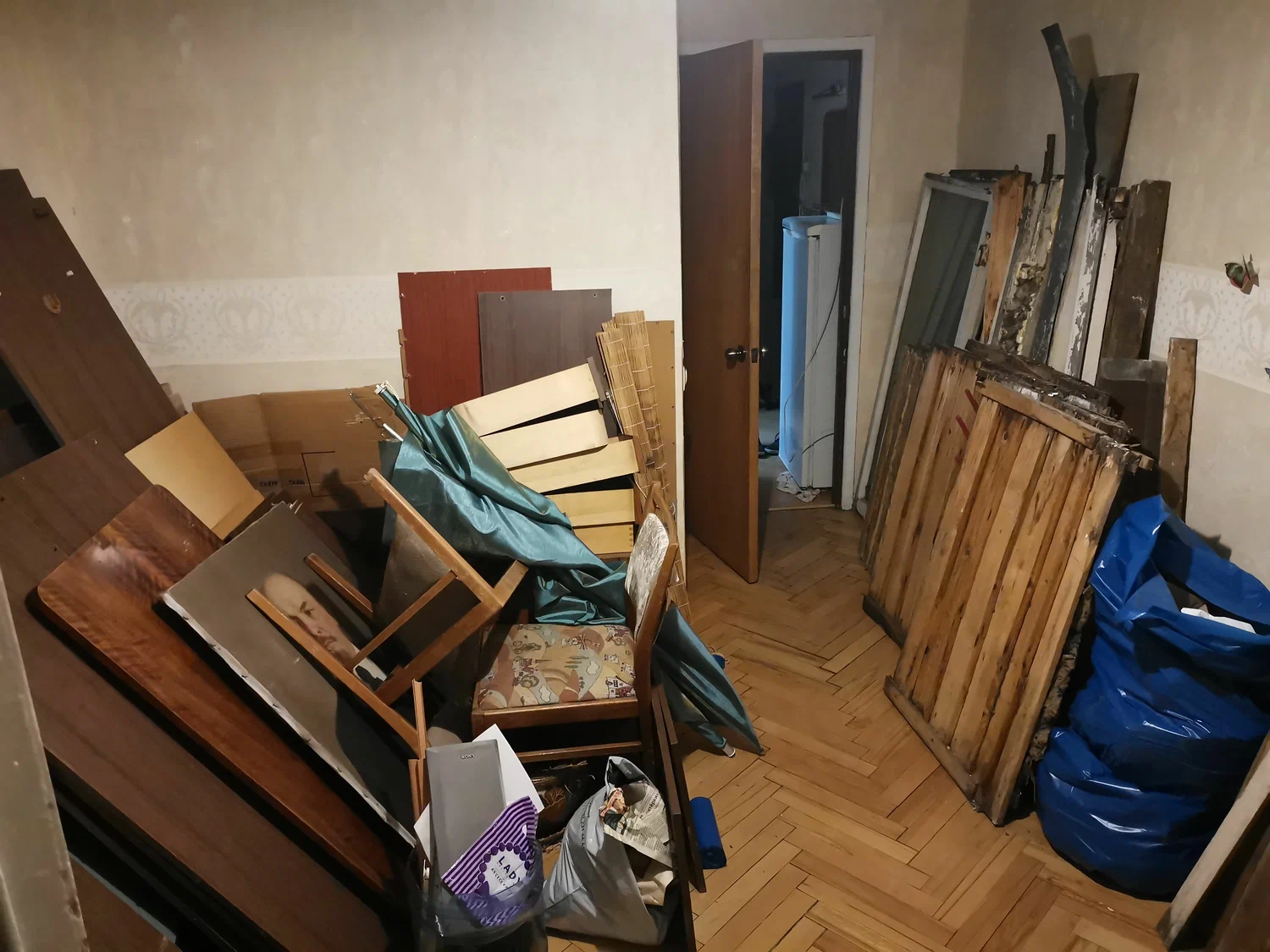 Демонтаж мебели с вывозом и утилизацией в Туле в октябре